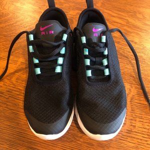 Nike Air Max Motion 2 (GS) Shoes